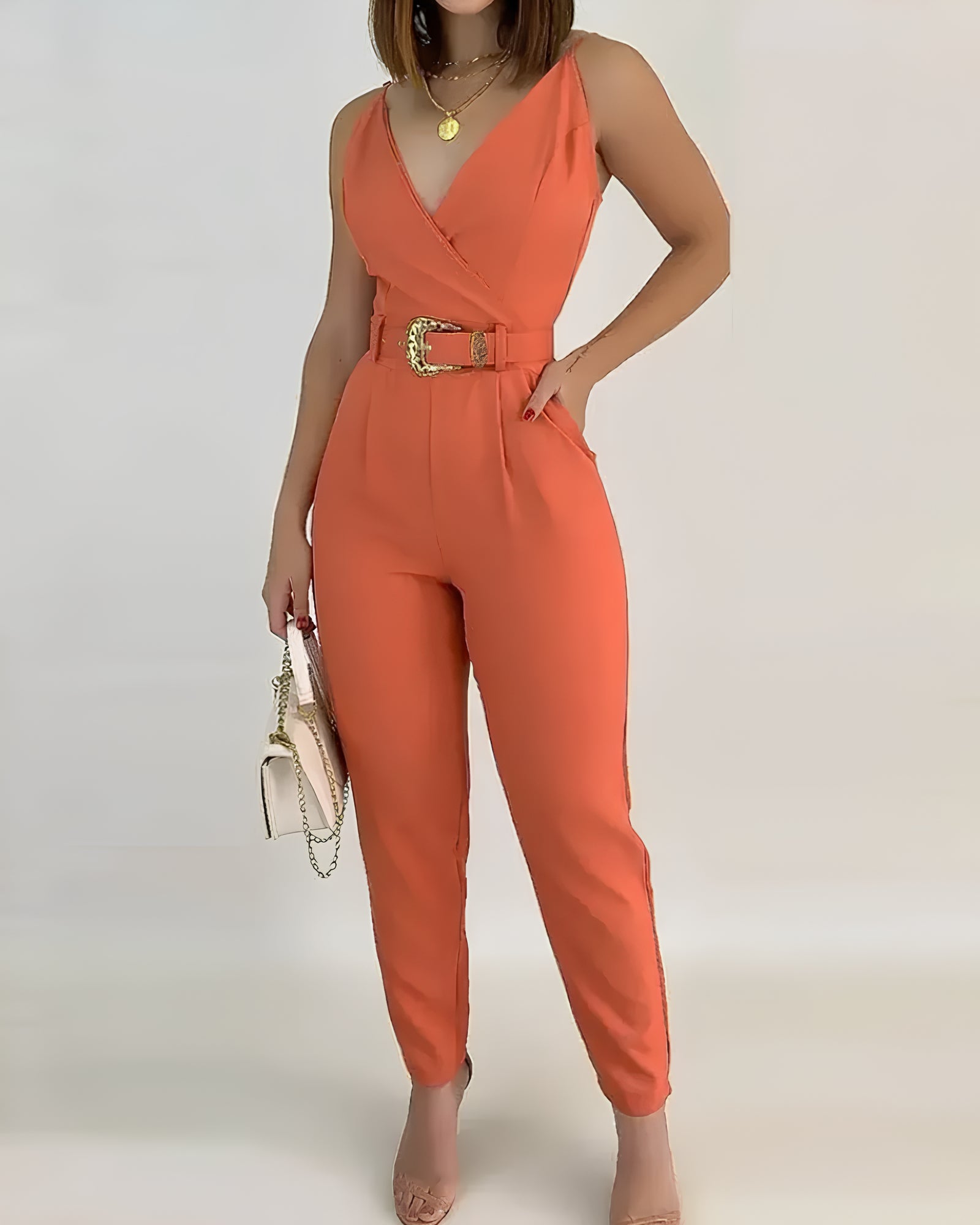 Macacão Feminino com Cinto Ajustável – Visual Moderno para Mulher Atual