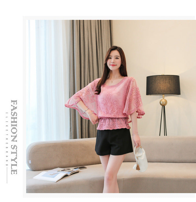 Blusa Feminina Elegante com Renda e Manga Borboleta