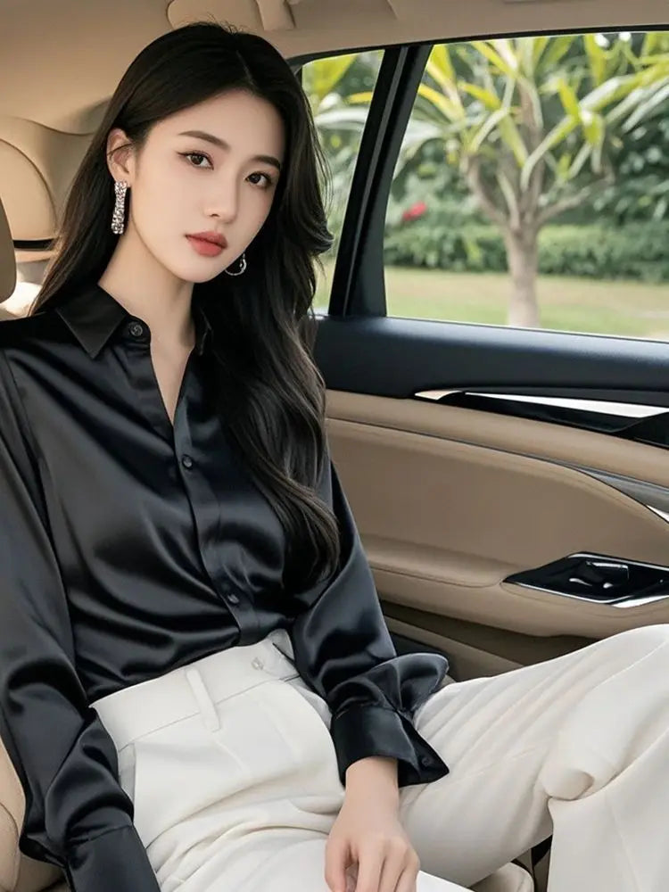 Blusa de Seda Feminina – Elegância Atemporal para o Dia no Escritório ou Look Noite