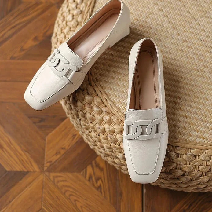 Mocassim Feminino Salto Bloco em Couro