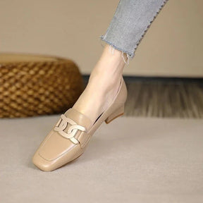 Mocassim Feminino Salto Bloco em Couro