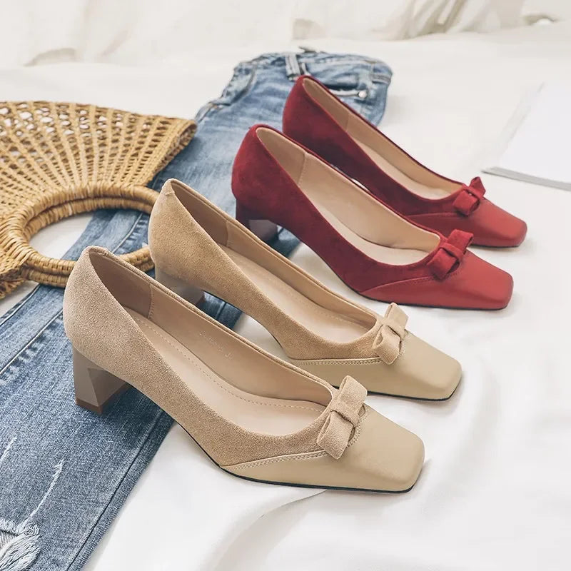 Scarpin Salto Bloco Nobuck Maddá