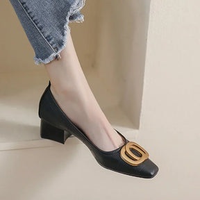 Scarpin Salto Bloco Bico Fino