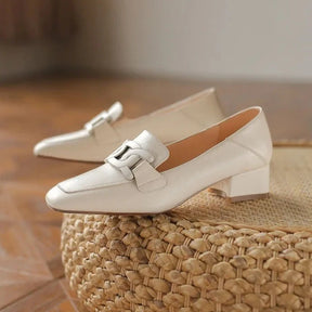 Mocassim Feminino Salto Bloco em Couro